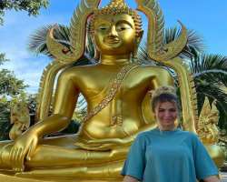 She is a travel enthusiast and went to see Puerto Vallarta, Jalisco in January of 2021.